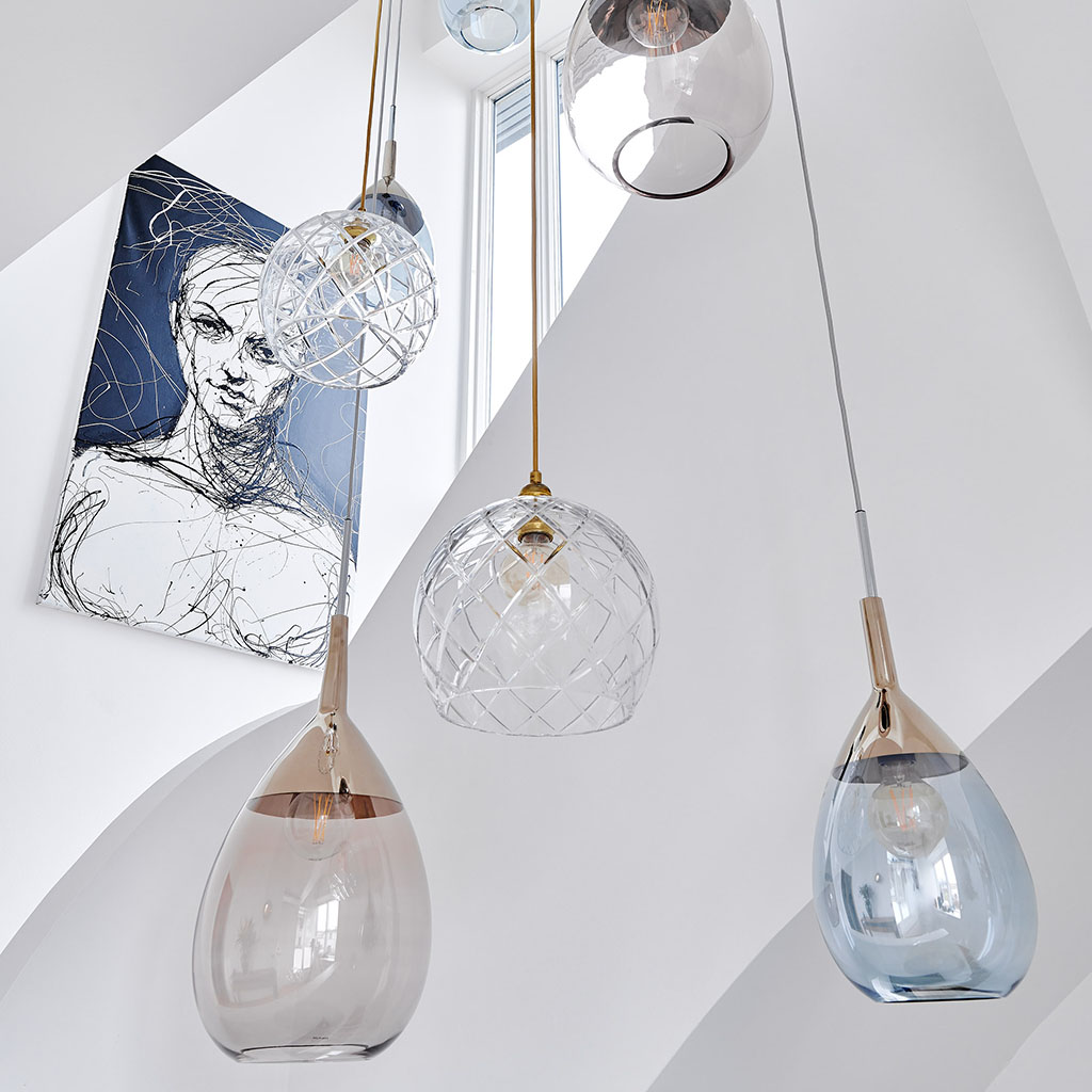 Lute Pendelleuchte S Ø 14 cm, Chameleon, Gold Rowan Pendelleuchte Crystal L Ø 28 cm, Silber, Large Check