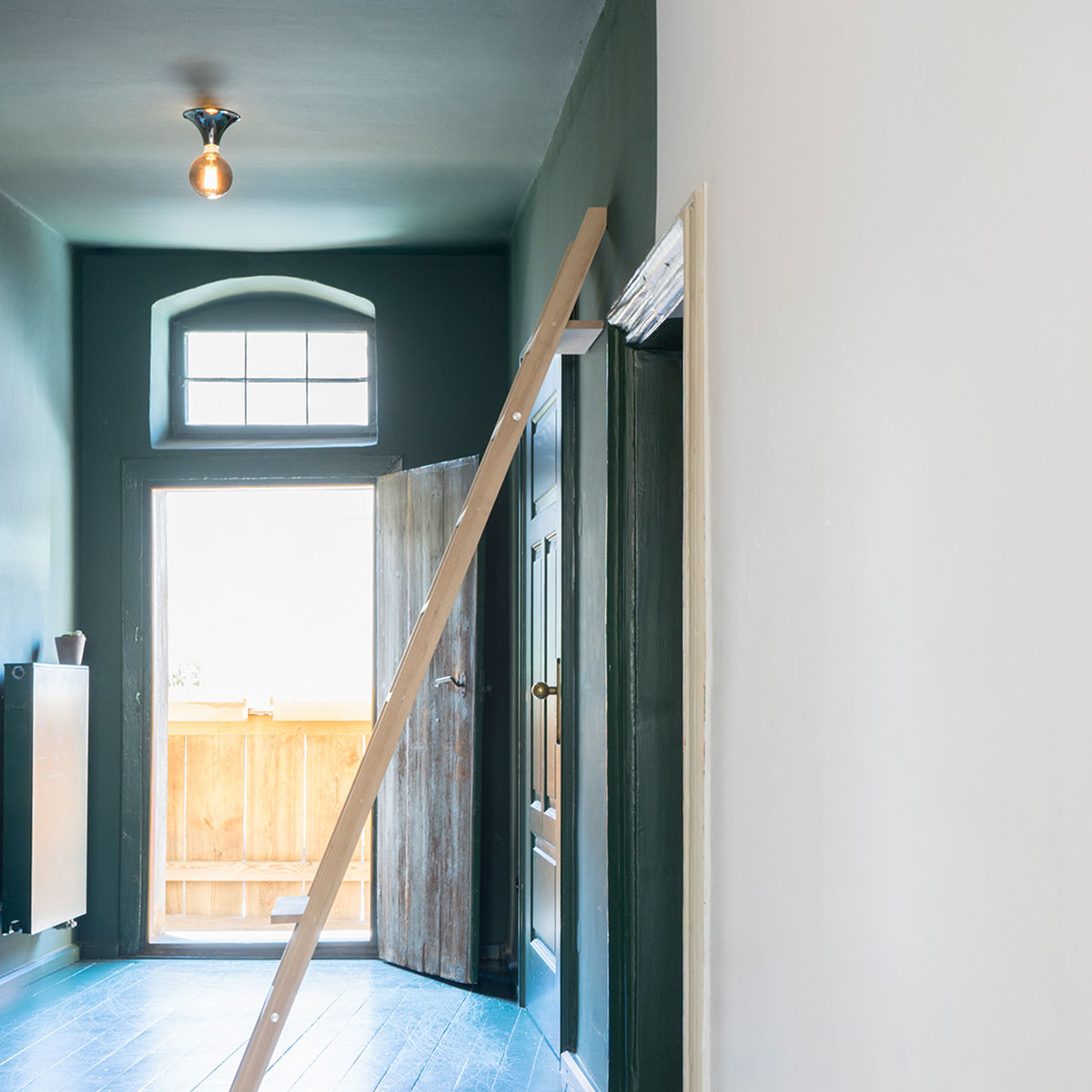 Etna Wand-/ Deckenleuchte, Ø: 16,5 cm, Weiß matt Etna Wand-/ Deckenleuchte, Ø: 16,5 cm, Blattvergoldet