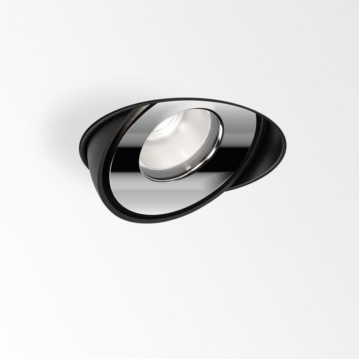 DeltaLight TWEETER M TRIMLESS 93050 Einbaustrahler, Ø: 10,2 cm, Schwarz & Chrom, Warmweiß 3000K, 50° Chrom 3000K Modern neutral – Detailansicht aus Schwarz, minimalistisch für Badezimmer, Abstrahlwinkel 50°
