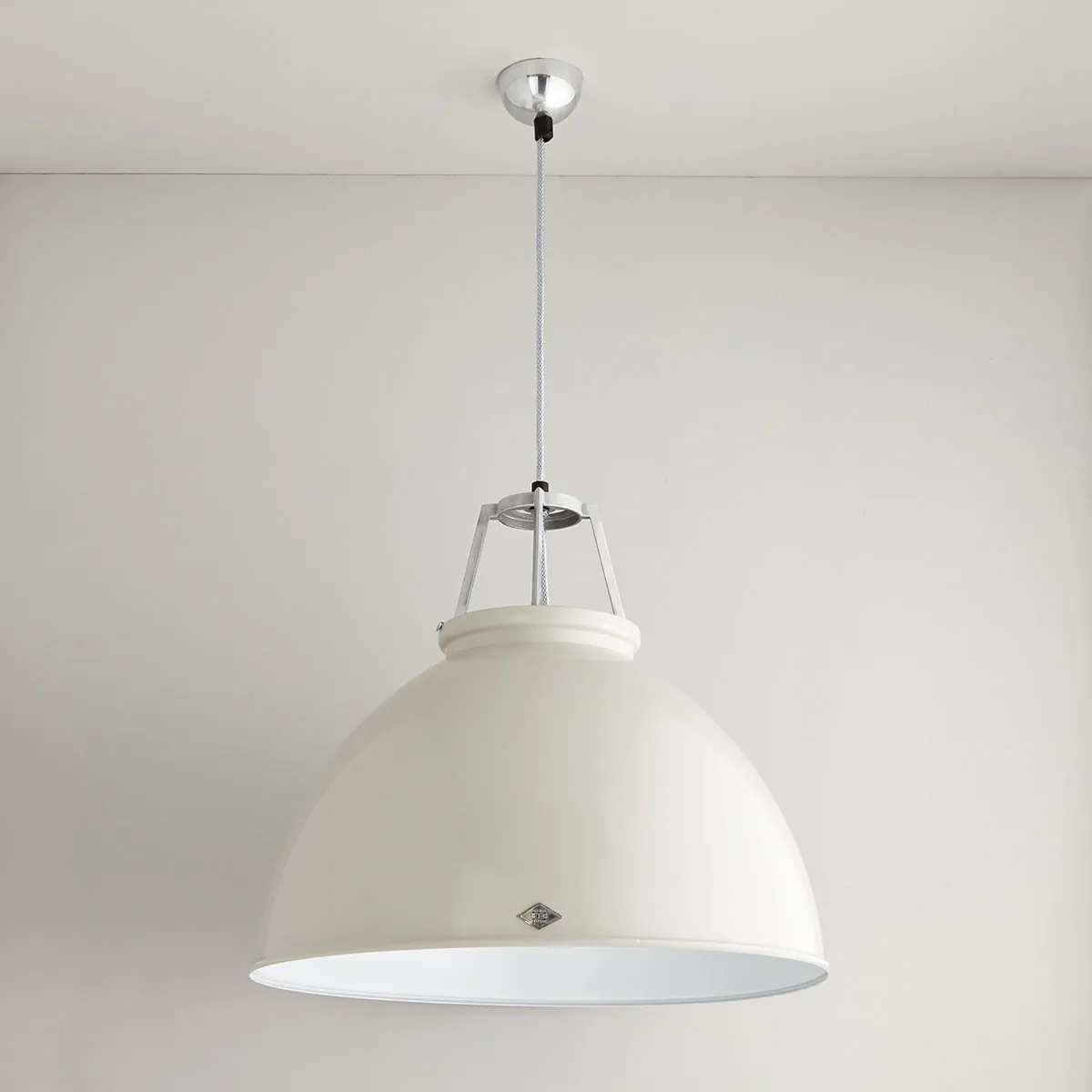 Titan Size 5 Pendelleuchte, Ø: 56 cm, Kittgrau, Innen Weiß