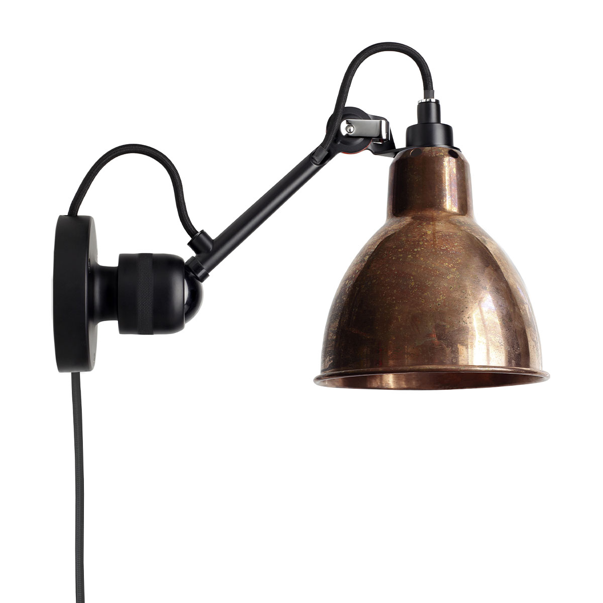Lampe Gras N° 304 CA Wandleuchte, T: 15 cm Schwarz, Schirm Kupfer roh Konisch in Schwarz Kupfer – stilvolle Designerlampe von DCW Editions geeignet für den Eingangsbereich
