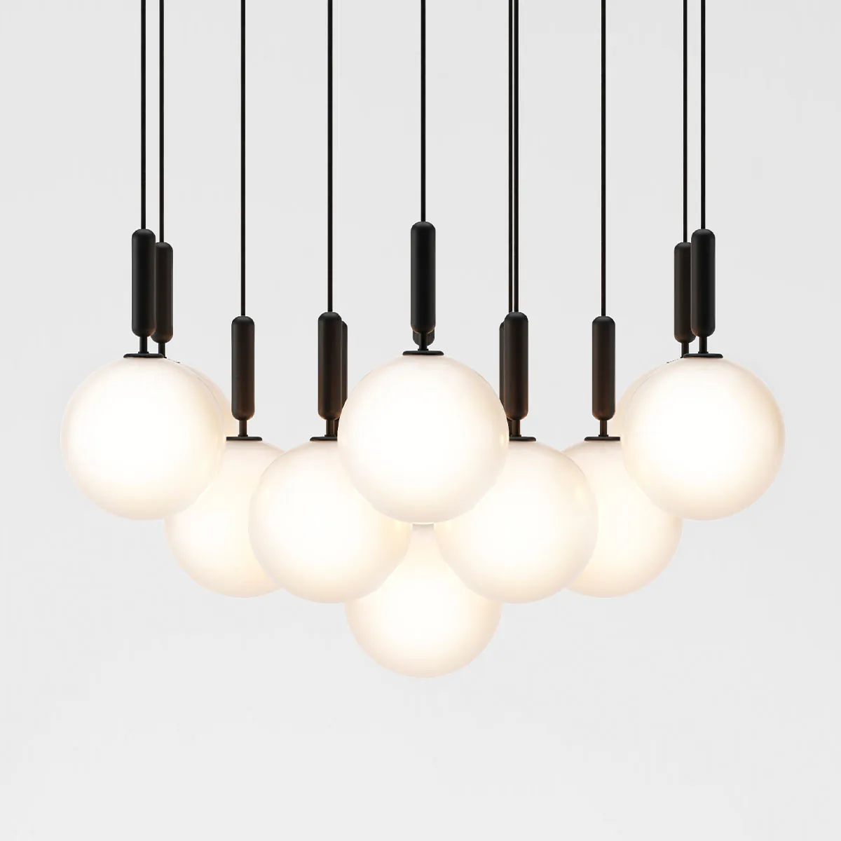 Miira 13 Large Pendelleuchte, Ø: 98 cm, Steingrau, Opalglas