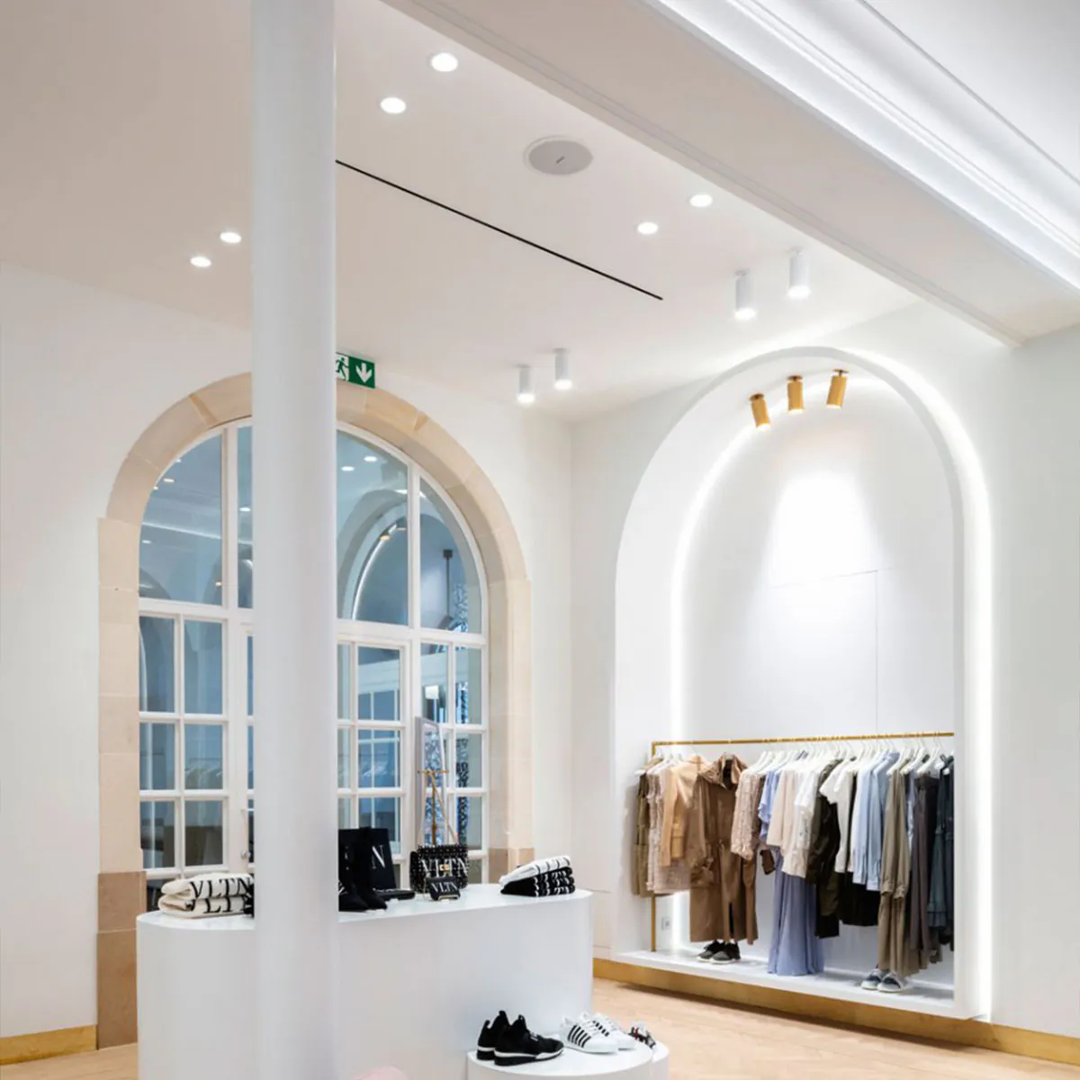 SPY 90 ON 1 93045 DIM1 Aufbaustrahler, Ø: 9 cm, L: 16,5 cm, Weiß, Warmweiß 3000K, 45°