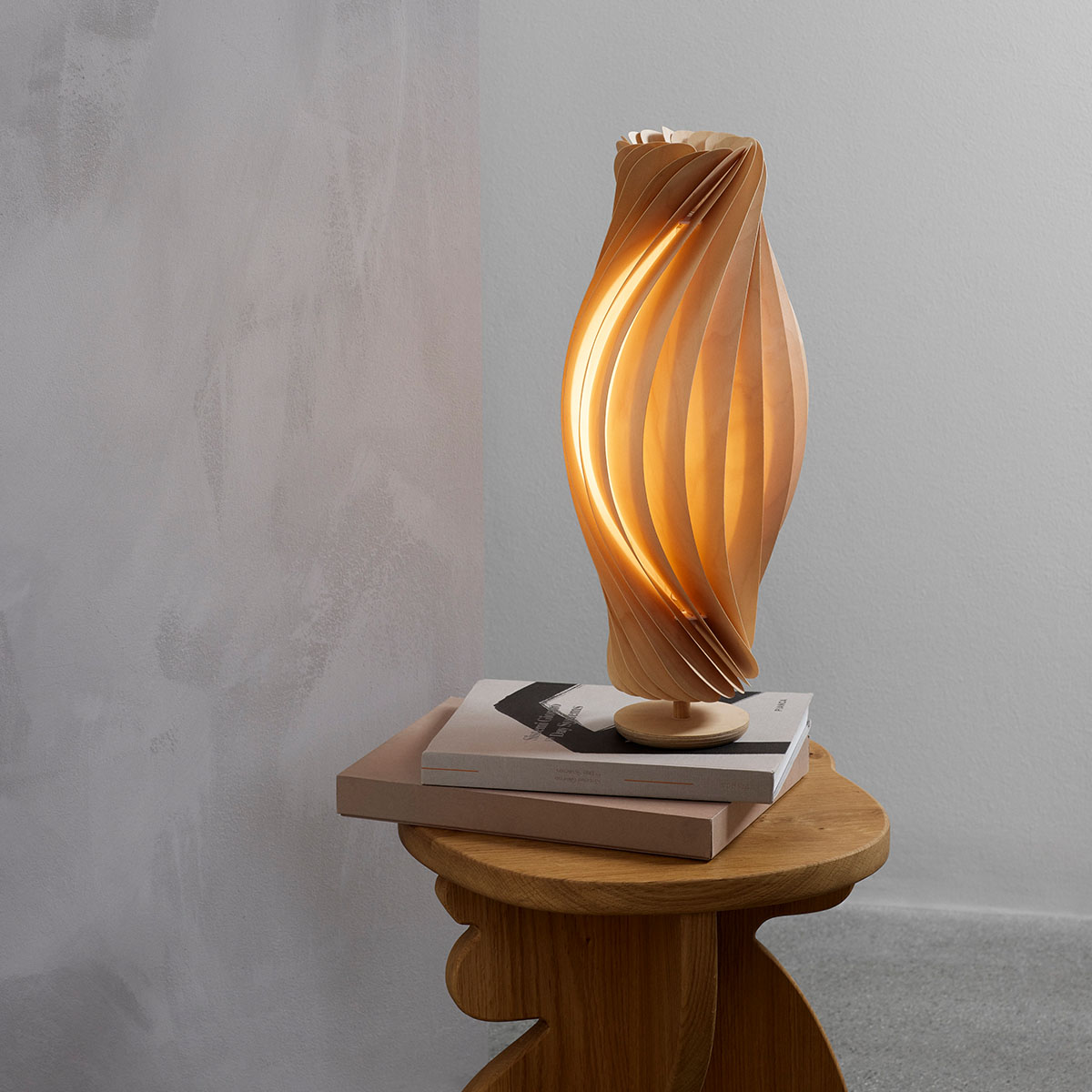 No111 Tischleuchte, Birke Natur, Ø 18 cm, H: 47 cm