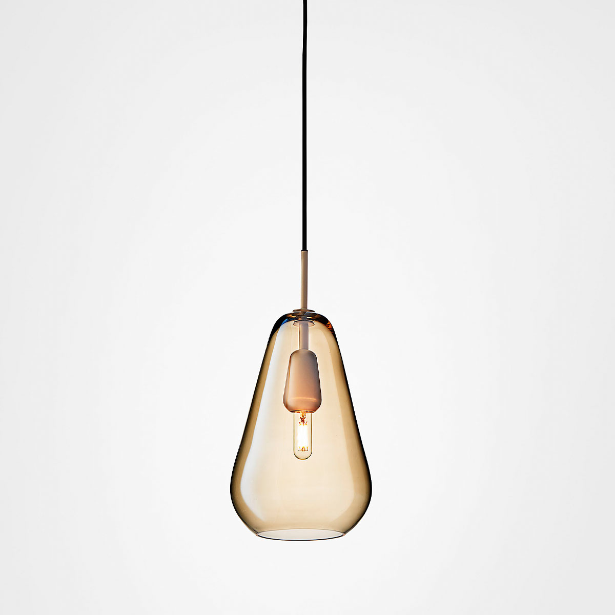 Anoli 1 Medium Pendelleuchte, Ø: 19 cm, Gold transparent Anoli 1 Medium Pendelleuchte, Ø: 19 cm, Gold transparent