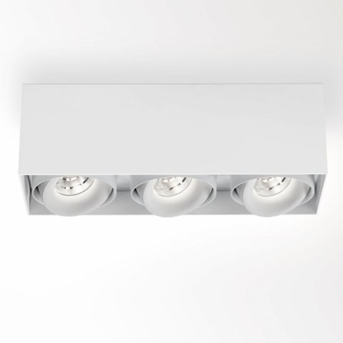 DeltaLight MINIGRID ON 350 92718 DIM8 Aufbaustrahler, L: 30,5 cm, B: 10,5 cm Weiß, Extra-Warmweiß 2700K, 18° Weiß 2700K Modern & neutral – Design- für Küche schwenkbar & drehbar