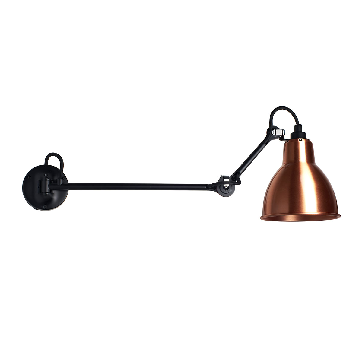 Lampe Gras N° 204 L40 Wandleuchte Schwarz, Schirm Kupfer in Schwarz Kupfer – moderne Designerleuchte aus dem Hause DCW Editions passt perfekt in den Treppenaufgang