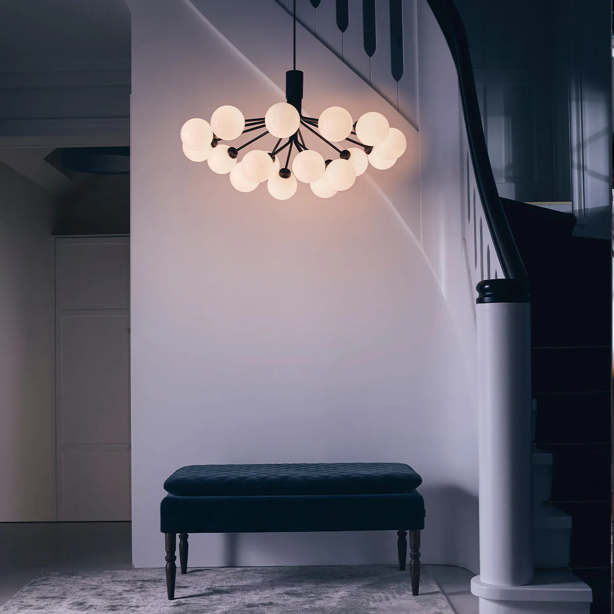 Apiales 18 Pendelleuchte, Ø: 89 cm, Schwarz satiniert & Rauchglas