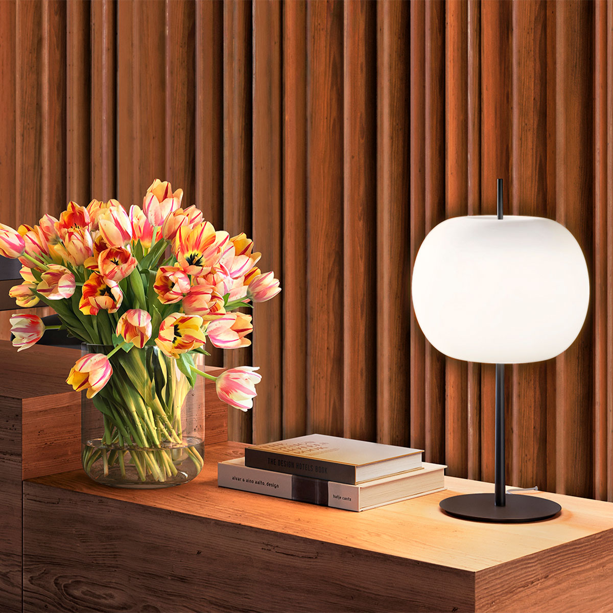 Kushi XL Tischleuchte, Ø: 33 cm, H: 61 cm, Schwarz Kushi XL Tischleuchte, Ø: 33 cm, H: 61 cm, Kupfer