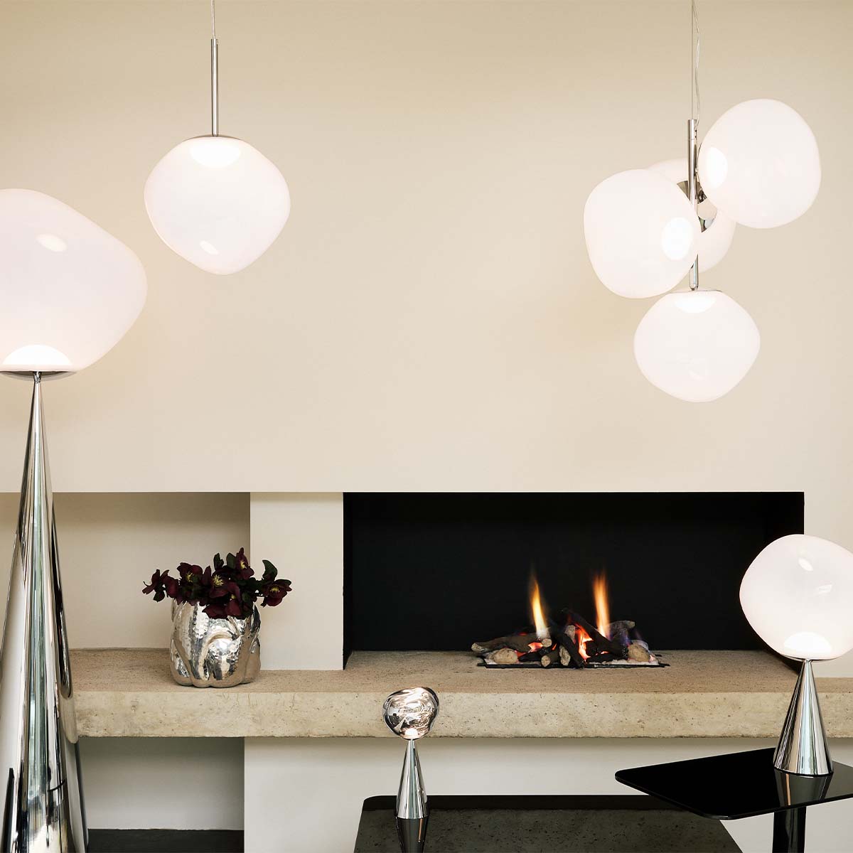 Tom Dixon Melt Mini LED Pendelleuchte, Silber, Ø: 28 cm, LED Tom Dixon Melt ES Pendelleuchte, Opal, Silber, Ø: 50 cm, Retrofit