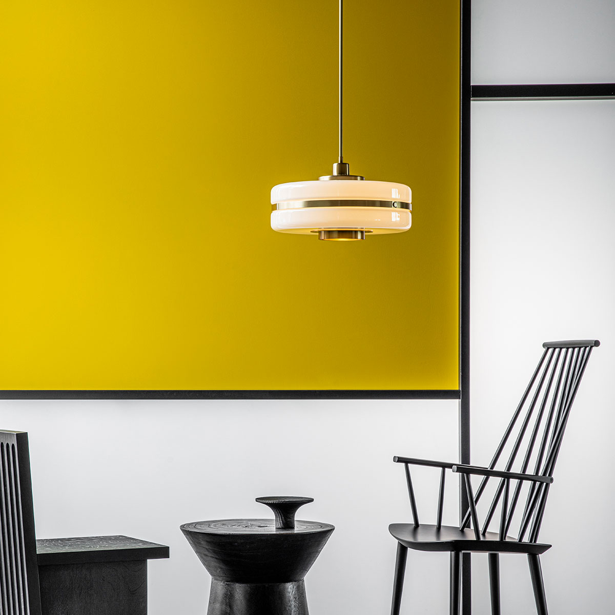 Luxusleuchten aus Großbritannien: Bert Frank Masina Hängeleuchte, Ø: 36 cm, goldfarbene Oberfläche und Stahl und Glas, britische Luxusleuchte, gleichmäßige Beleuchtung Luxusleuchten aus Großbritannien: Bert Frank Masina Hängeleuchte, Ø: 36 cm, goldfarbene Oberfläche und Stahl und Glas, britische Luxusleuchte, gleichmäßige Beleuchtung