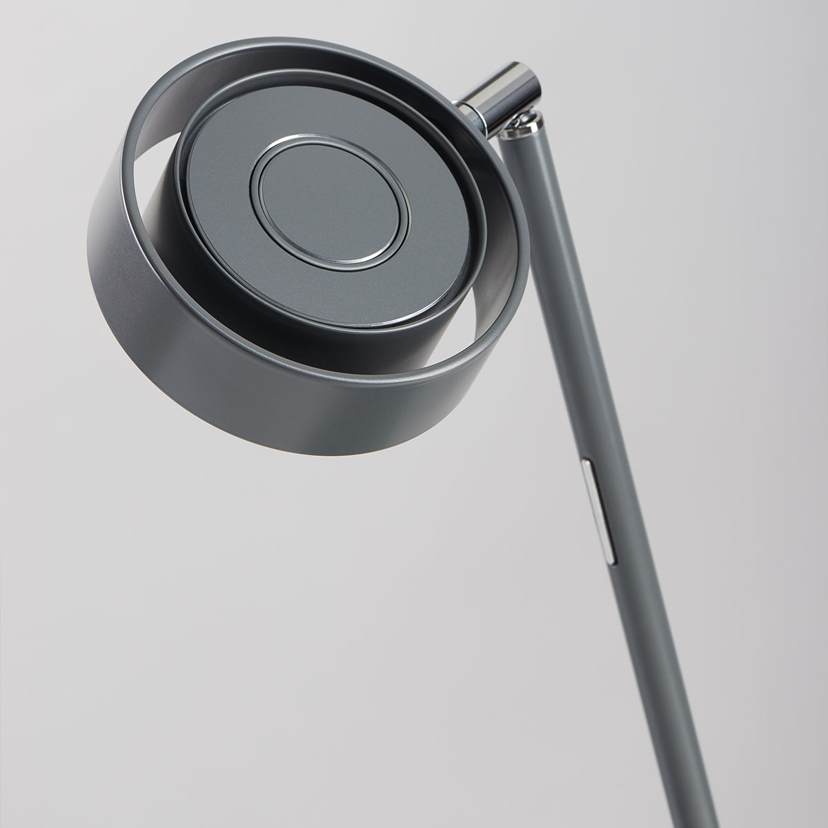 Mawa Pure 2 Stehleuchte, H: 122 cm Stehleuchte – aus Aluminium in Grau, dimmbar, dreh- und schwenkbar, breiter Abstrahlwinkel, zeitlos elegantes Design, geeignet für Leseecke