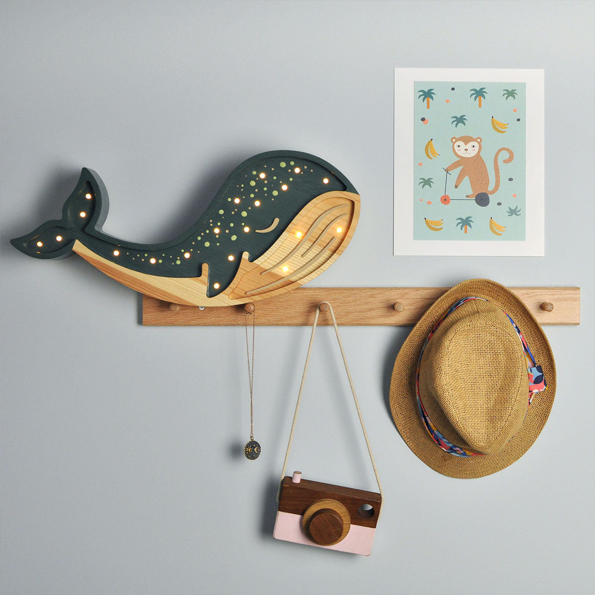 LED Kinderleuchte Wal aus Holz, grün, handgemacht LED Kinderleuchte Wal aus Holz, grün, handgemacht