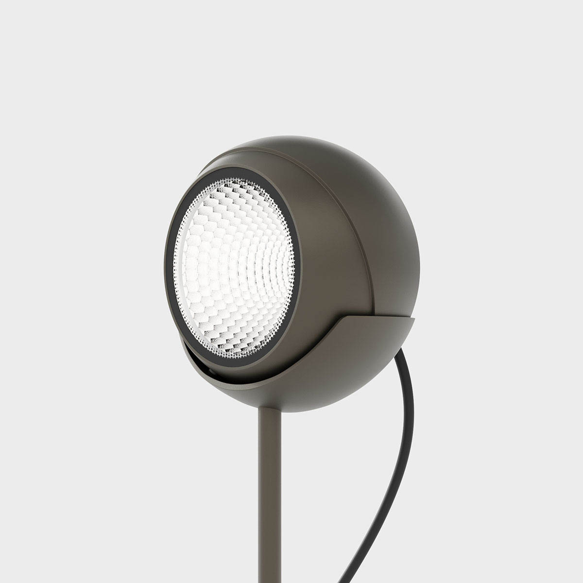 Die Bodenleuchte ist auf einem T-förmigen Zubehör platziert, das den Leuchtenkopf erhöht