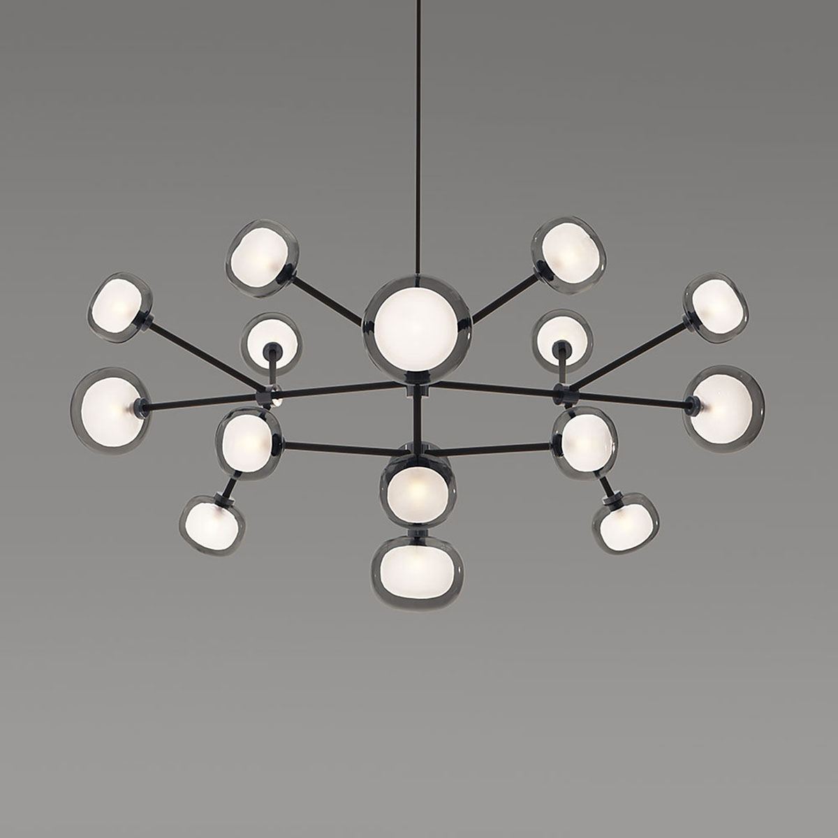 Nabila 552.16 Pendelleuchte 16-flammig Ø: 140 cm, Schwarz Matt / Schwarz Chrom & Rauchglas,