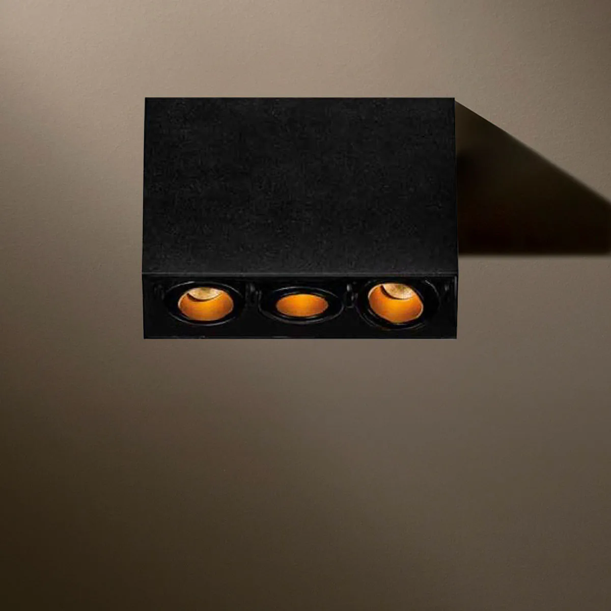 Micro Tommy 3 Ceiling Aufbaustrahler, Textured Black, 2700K