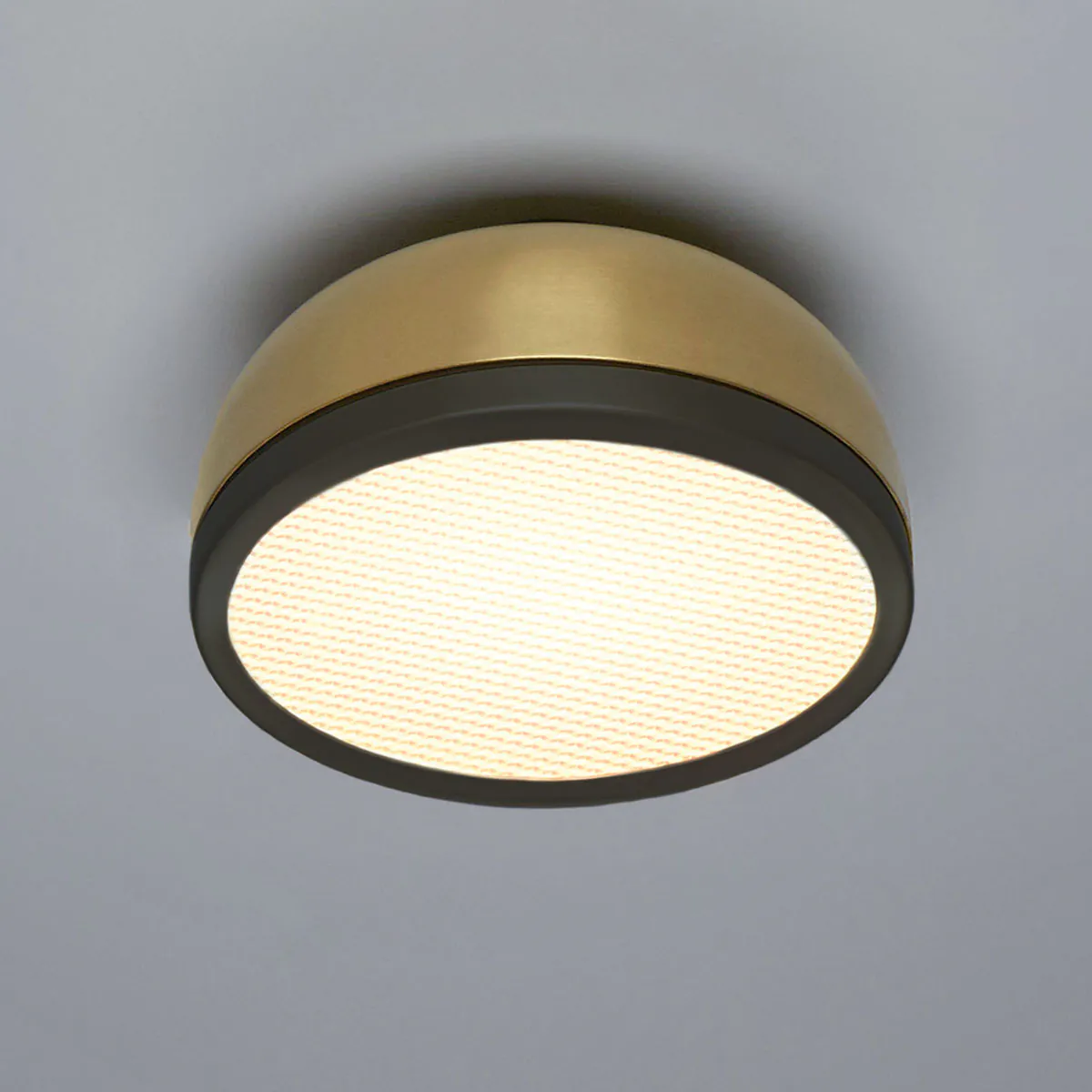 Molly 556.73 Wand - Deckenleuchte Ø: 38 cm, Messing, Schwarz Molly 556.73 Wand - Deckenleuchte Ø: 38 cm, Messing, Schwarz