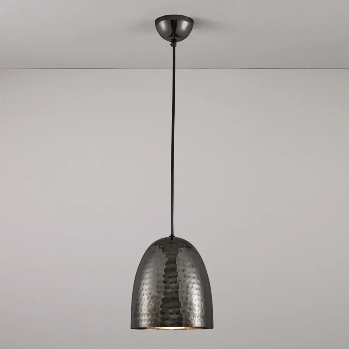 Stanley Small Pendelleuchte, Nickel Schwarz gehämmert, Ø: 18 cm