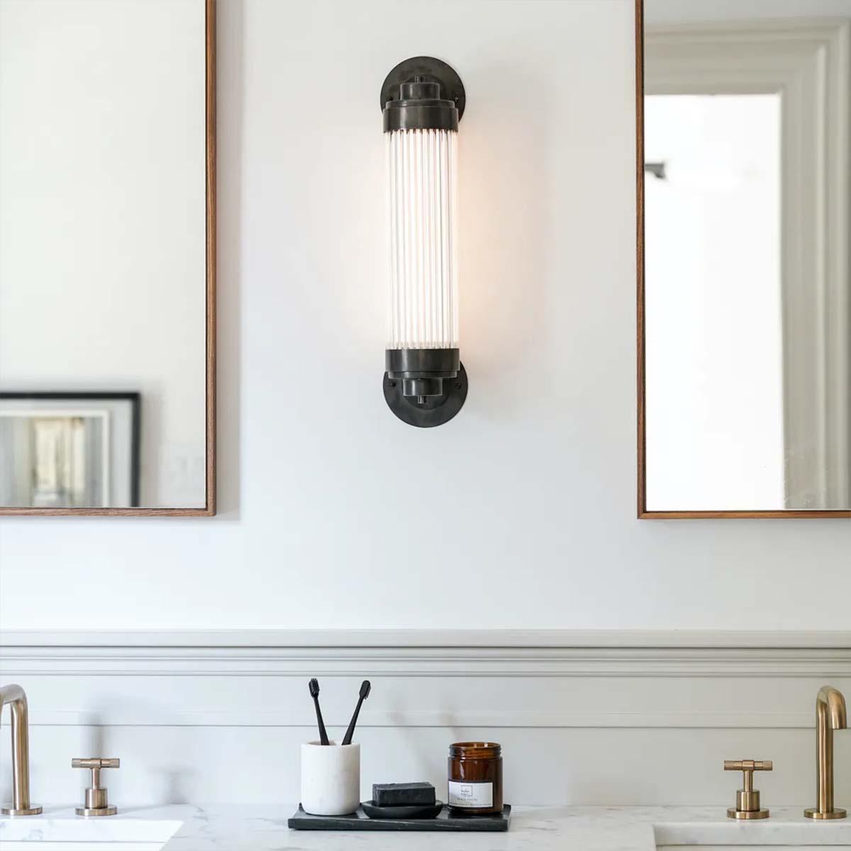 Pillar Offset Wall Light LED 7216 Wandleuchte, H: 47,5 cm, Patiniertes Messing