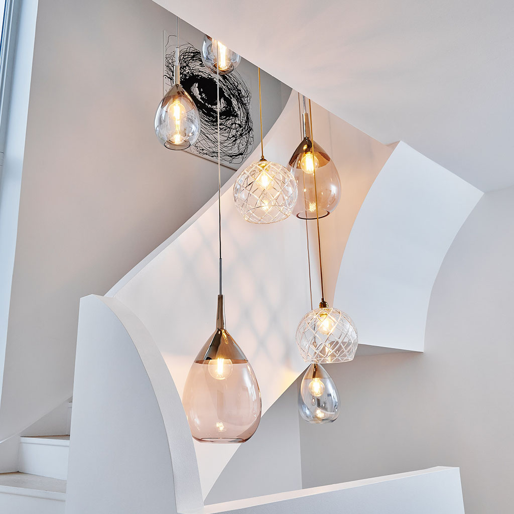 Ebb & Flow Rowan Pendelleuchte Crystal L Ø 28 cm Rowan Pendelleuchte Crystal L Ø 28 cm, Silber, Large Check Silber Pendelleuchten – Ambiente Beleuchtung, nachhaltige Beleuchtung für Wohnzimmer