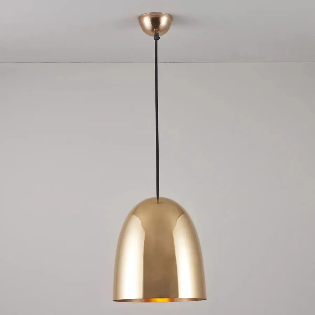 Stanley Medium Pendelleuchte, Kupfer poliert, Ø: 23 cm Stanley Medium Pendelleuchte, Kupfer poliert, Ø: 23 cm