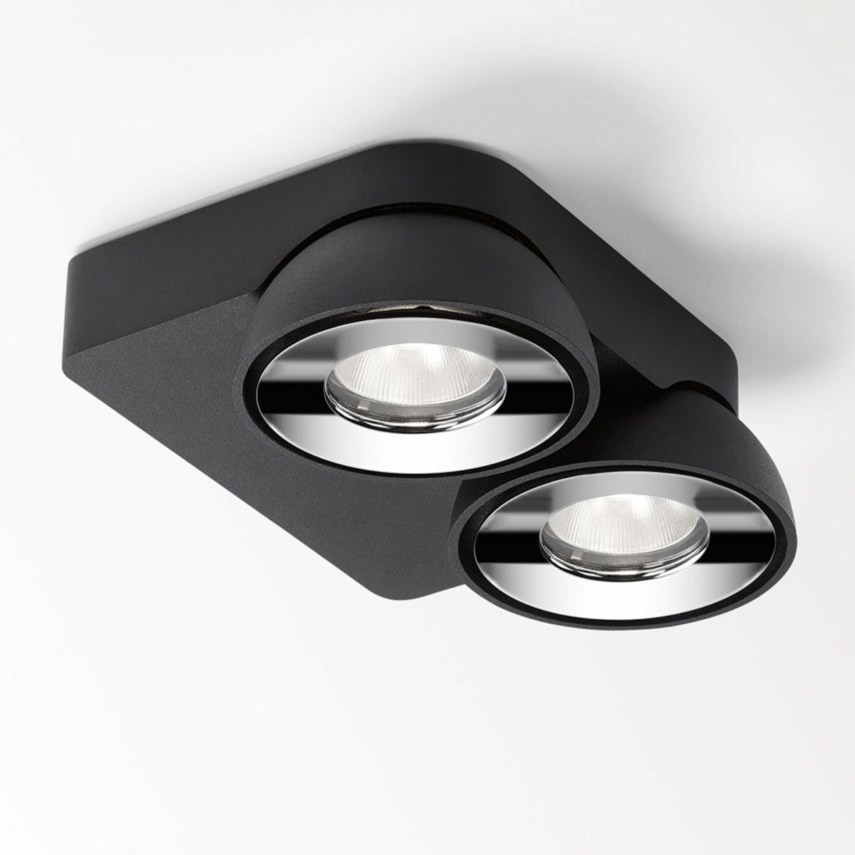 TWEETER M ON 2 92733 DIM8 Aufbaustrahler, L: 16,4 cm, B: 12,8 cm, Schwarz & Chrom, Extra-Warmweiß 2700K, 33° TWEETER M ON 2 93050 DIM8 Aufbaustrahler, L: 16,4 cm, B: 12,8 cm, Schwarz & Chrom, Warmweiß 3000K, 50°