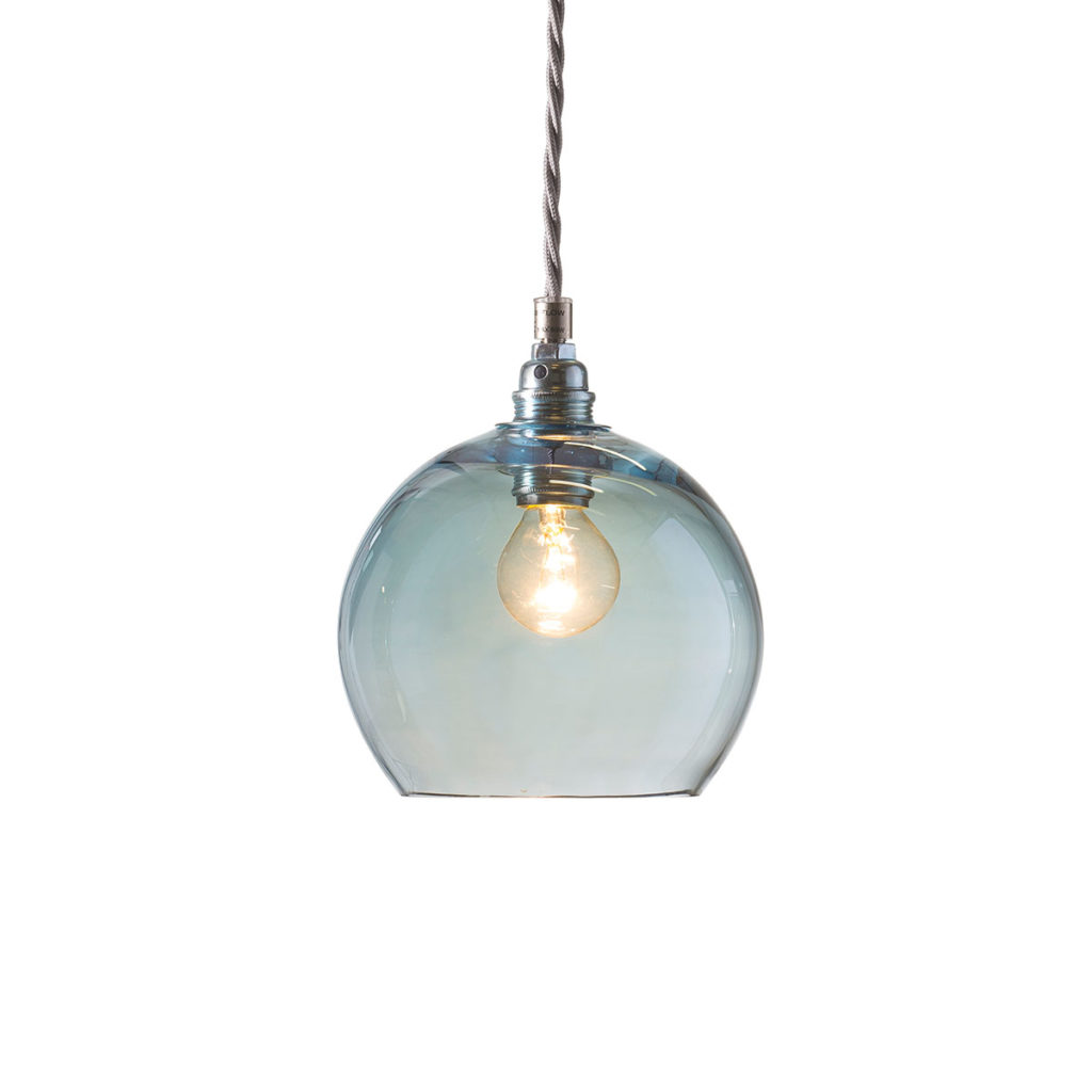 Rowan Pendelleuchte S Ø 15,5 cm, Topaz Blue, Silber Rowan Pendelleuchte S Ø 15,5 cm, Topaz Blue, Silber
