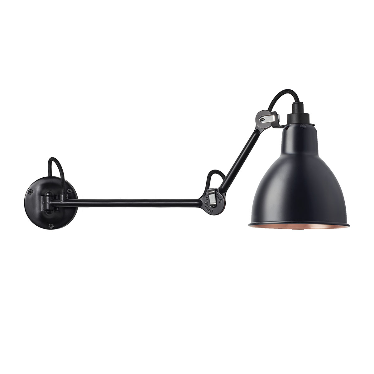 Lampe Gras N° 204 L40 Wandleuchte Schwarz, Schirm Schwarz, Kupfer – zeitloses Design aus dem Hause DCW Editions ideal im Schlafzimmer