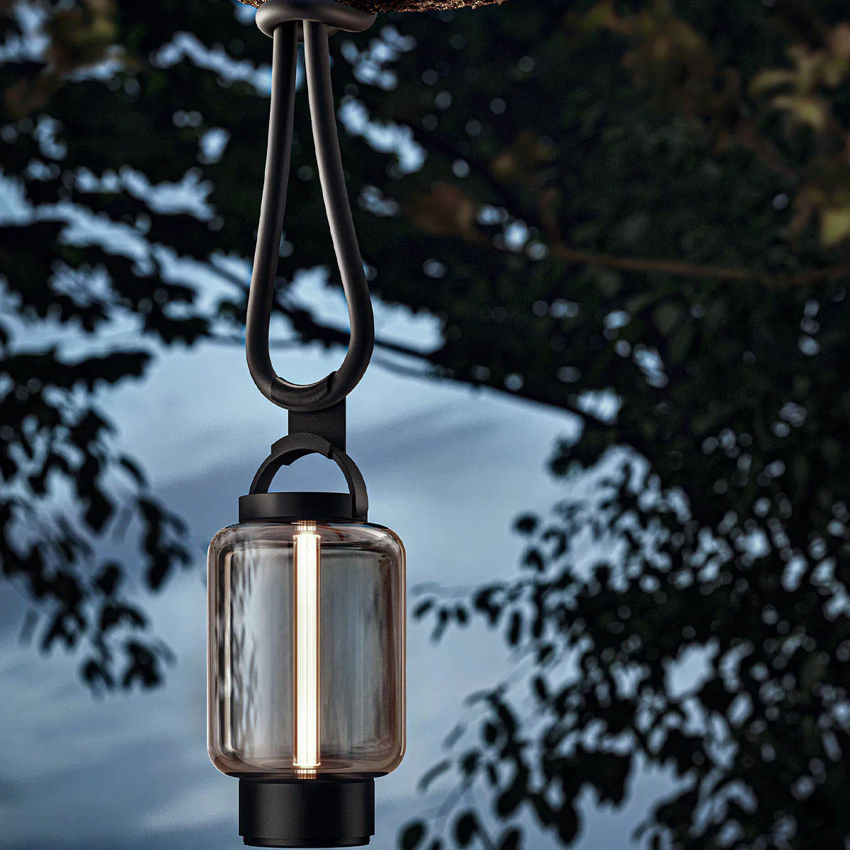 qu Mobile Akku Tischleuchte, Ø: 12,6 cm, H: 21,9 cm, Jet Black, Rose