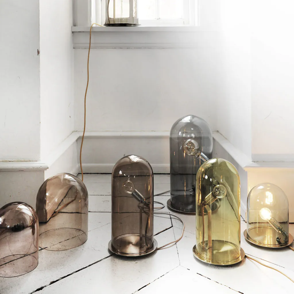 SpeakUp S Tischleuchte Ø 18 cm, H 33 cm, Smokey Grey