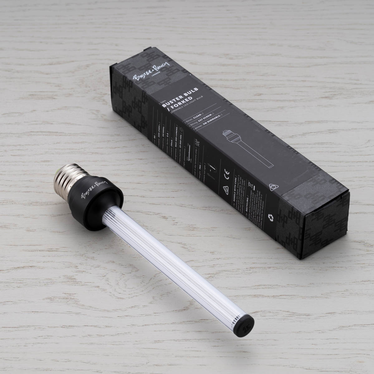 buster-punch-forked-bulb-smoked-03 Buster + Punch Forked Bulb E27 LED-Leuchtmittel, Dimmbar, Rauchglas