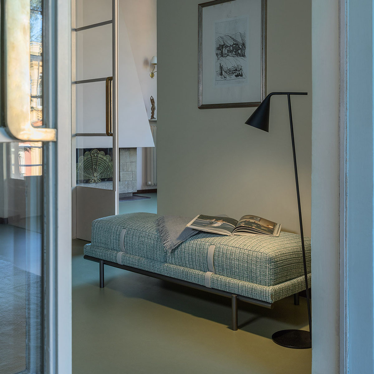 TOOY Gordon 561.61 Standlampe H: 140 cm, Schwarz Matt & Schwarz Chrom