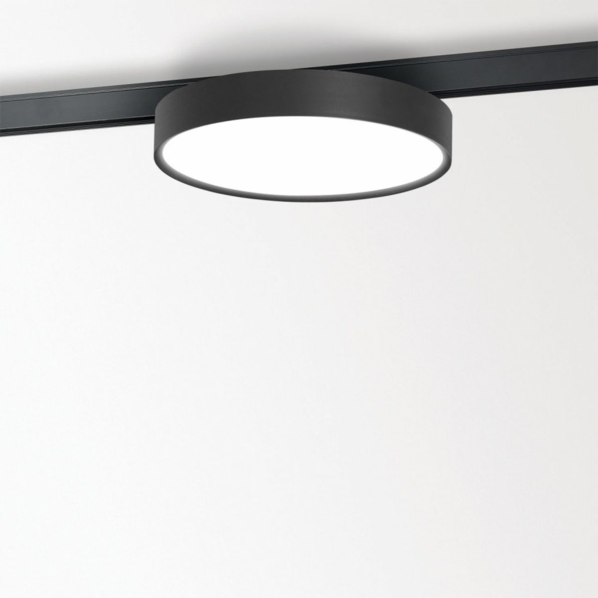 DeltaLight MULTINOVA 30 930 ADM Schienenstrahler, Ø: 30 cm MULTINOVA 30 930 ADM Schienenstrahler, Ø: 30 cm, Schwarz, nicht dimmbar – hochwertige Innenbeleuchtung, zeitloses Design für Wohnzimmer