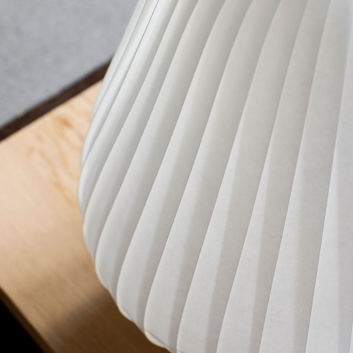 TR31 Tischleuchte, PC / Vliesstoff, Ø 40 cm, H: 55 cm