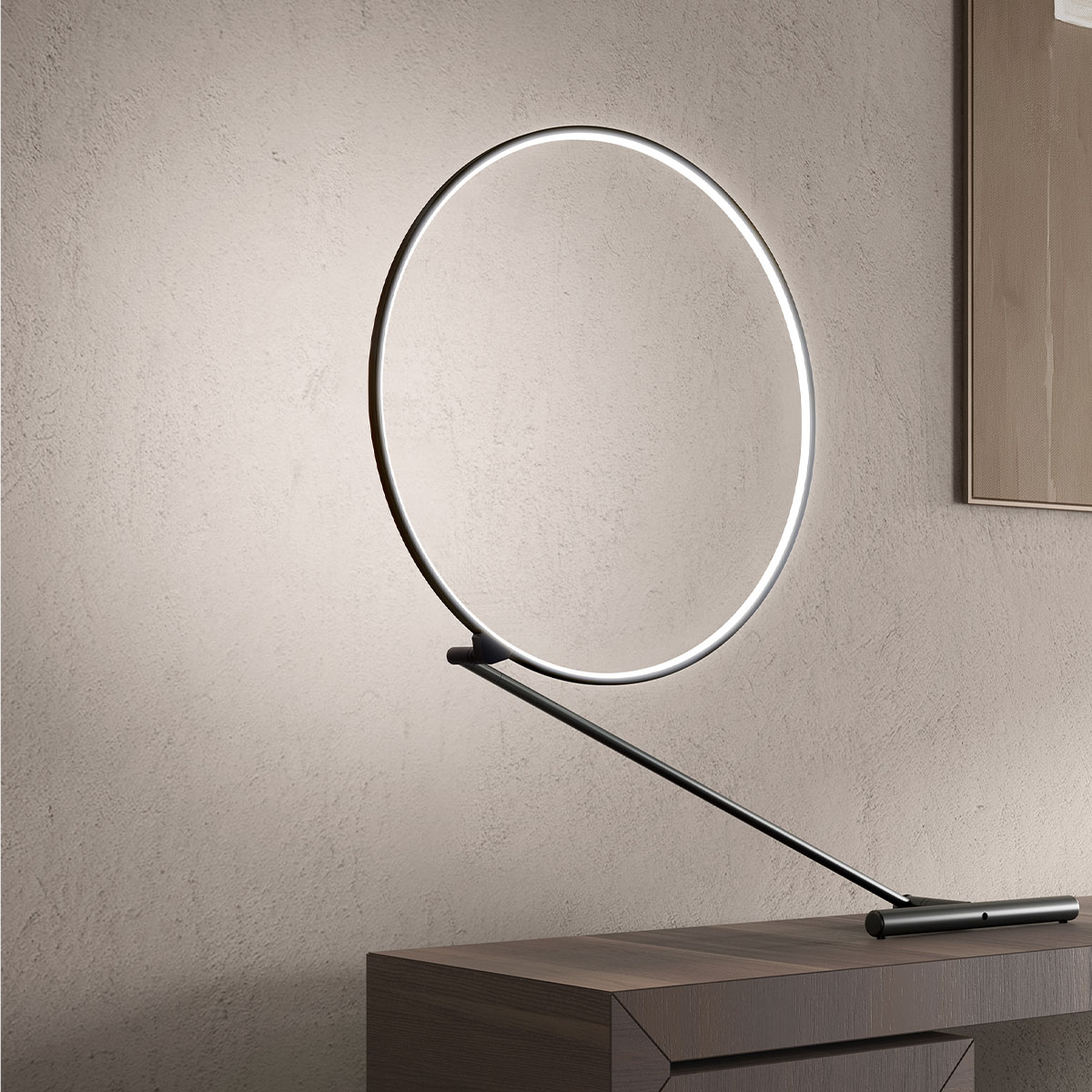 Poise Tischleuchte, H: 109 cm Poise Tischleuchte, H: 109 cm