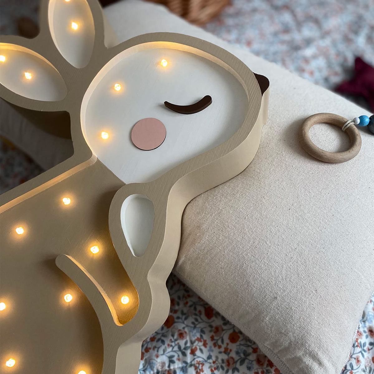 LED Kinder Schlummerlicht Hase aus Holz, braun, handgemacht