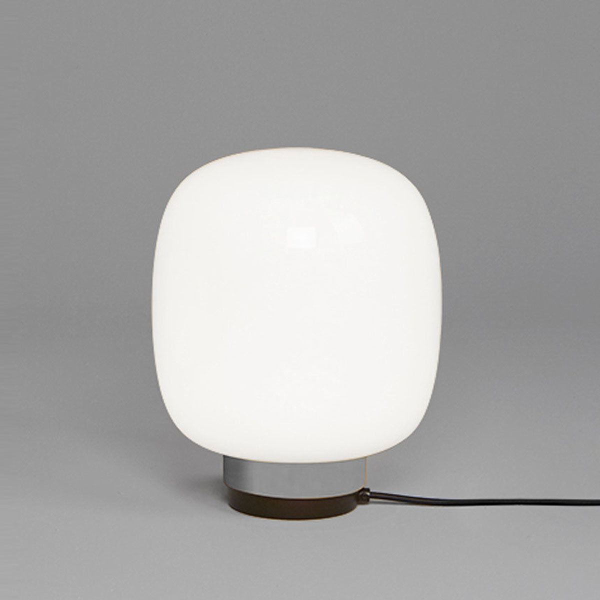 Legier 557.32 Tischleuchte, Schwarz & Hellgrau, Opalglas