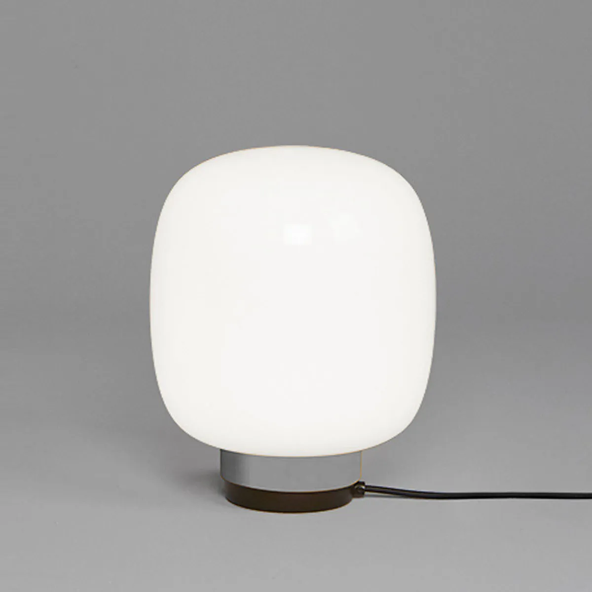 Legier 557.32 Tischleuchte, Schwarz & Hellgrau, Opalglas