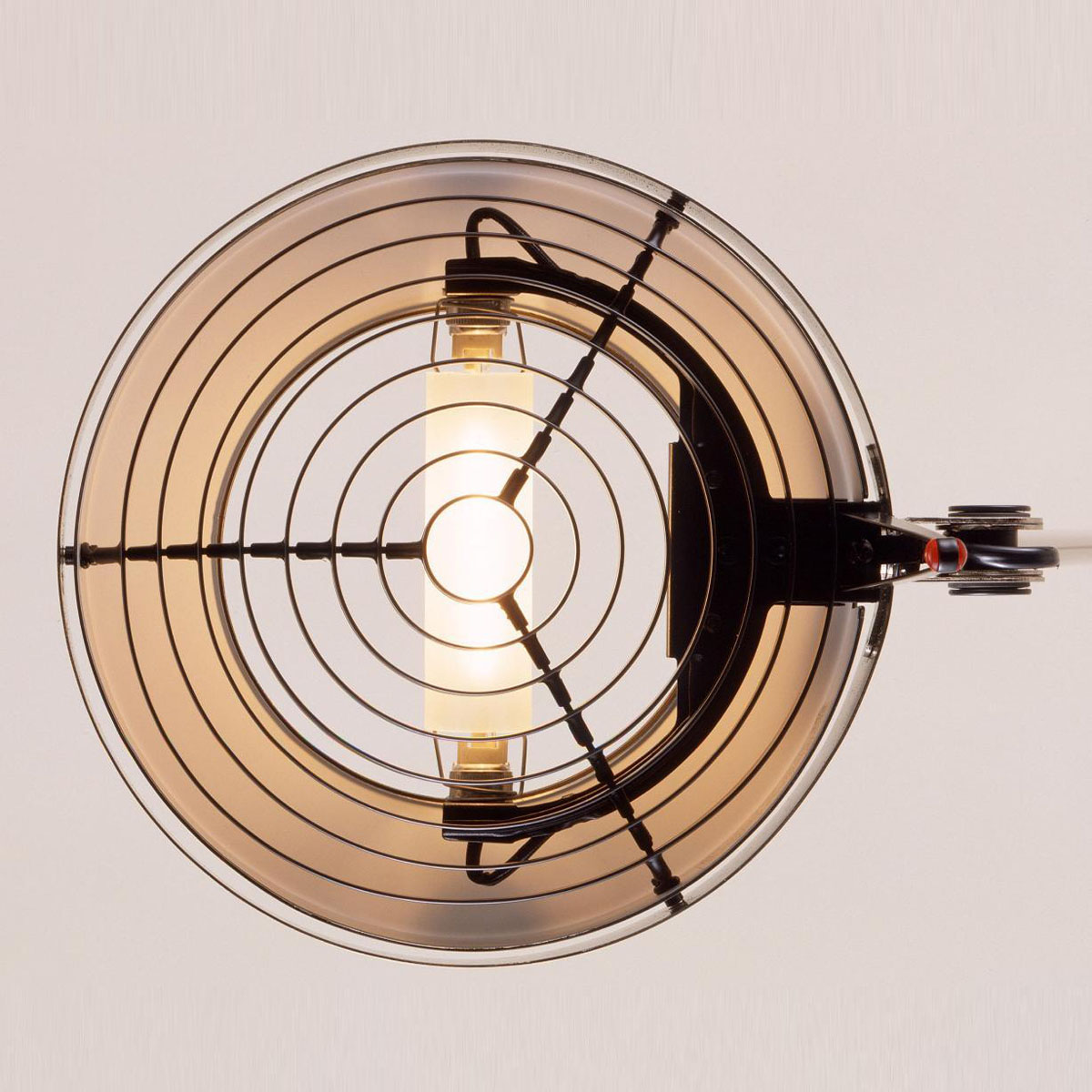 Elle 1 LED Stehleuchte, H: 180 cm, Schwarz soft, Warmweiß 3000K Elle 1 LED Stehleuchte, H: 180 cm, Nickel gebürstet, Extra-Warmweiß 2700K