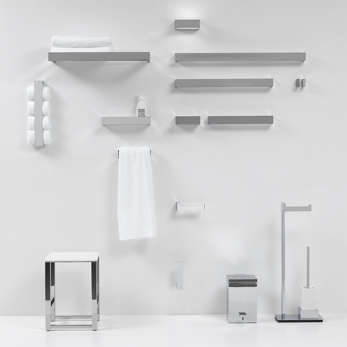 Stilvolle Badezimmer-Wandleuchte von Decor Walther – Box 60 N LED Wandleuchte Bad, Weiß matt, B: 60 cm, Warmweiß 3000K