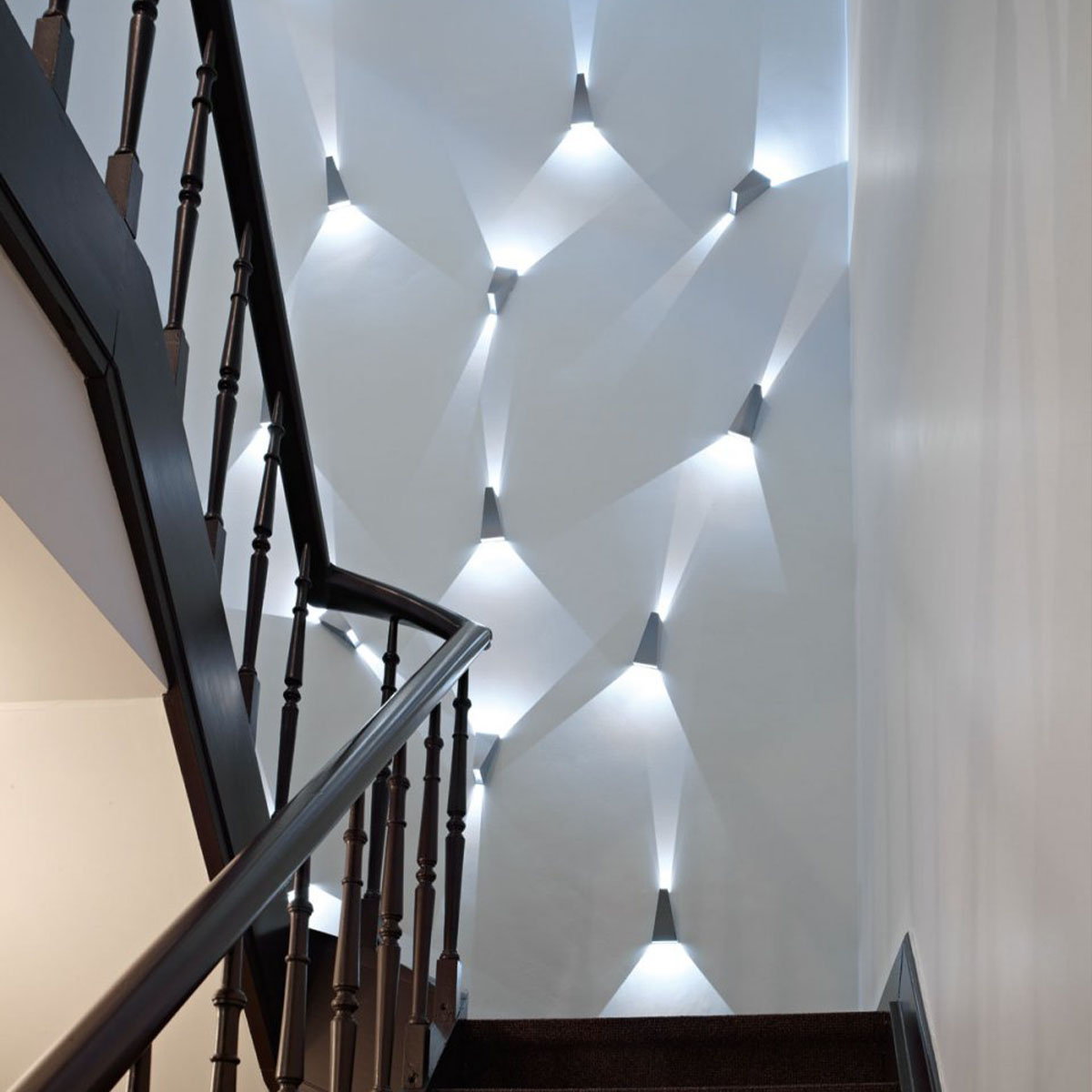 DeltaLight TOPIX WW Wandleuchte, B: 6,5 cm, H: 13,5 cm TOPIX WW Wandleuchte, B: 6,5 cm, H: 13,5 cm, Alu Grau – moderne Wohnraumleuchte, zeitloses Design für Wohnzimmer