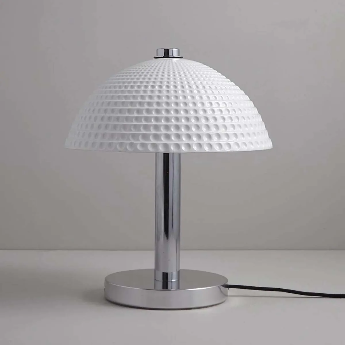 Original BTC Cosmo Tischleuchte, H: 37 cm Runde Dellen