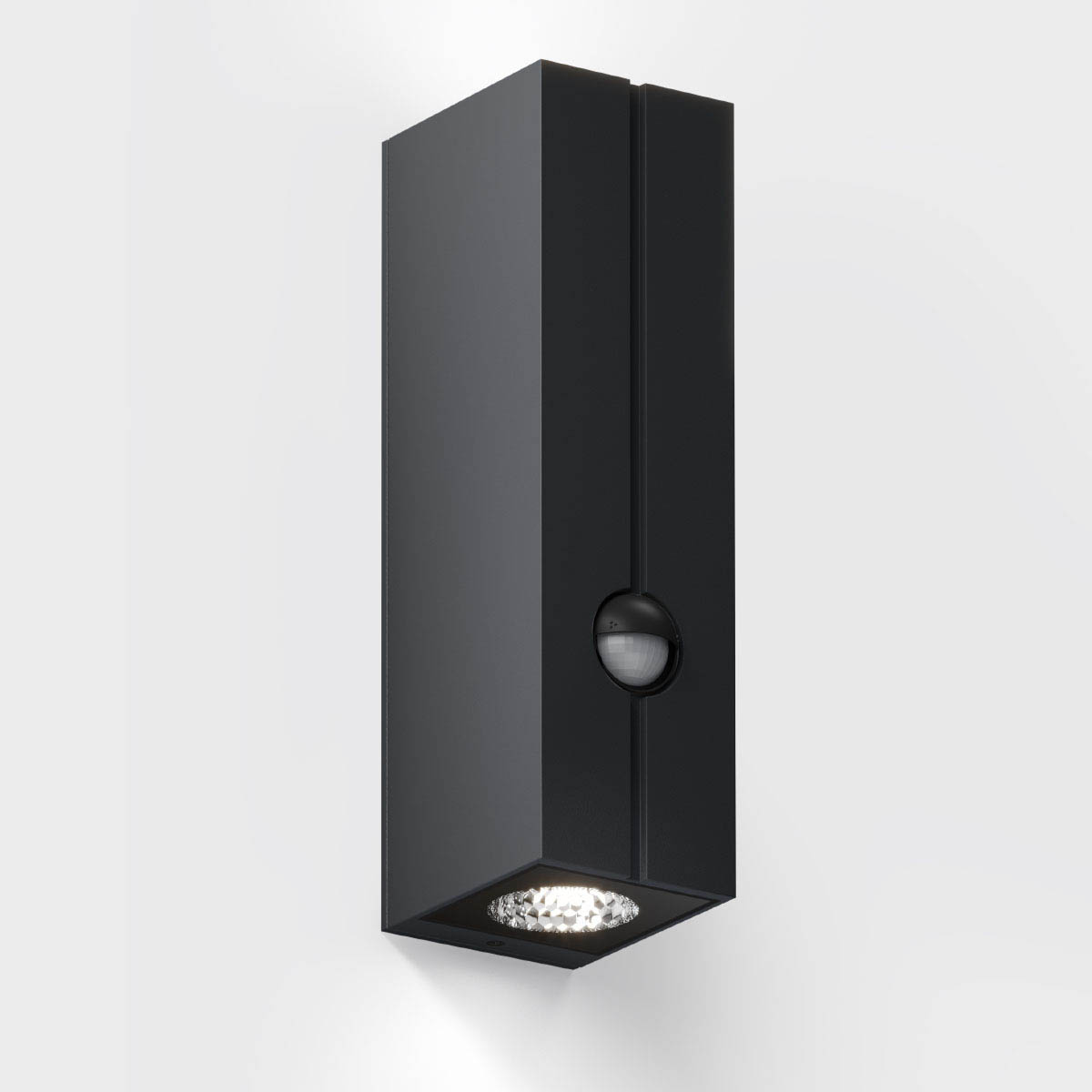 IP44.de cut control Wandleuchte mit Bewegungsmelder, H: 23 cm, B: 6,5 cm Deep Black
