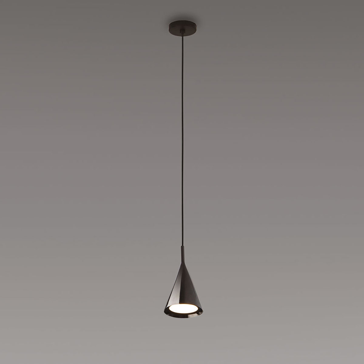 Gordon 561.21 Pendelleuchte, Schwarz Matt & Schwarz Chrom Ø: 12 cm