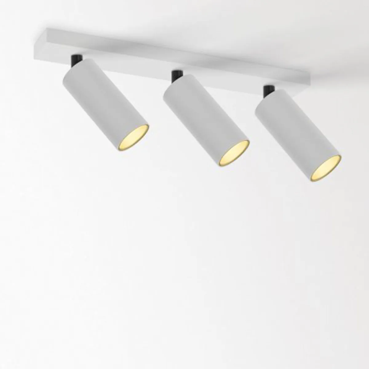 DeltaLight SPY 52 ON 3 93020 DIM8 Aufbaustrahler, Ø: 5,2 cm, L: 12 cm Weiß, Warmweiß 3000K, 20° Weiß Goldfarben Modern & neutral – hochwertige für Flur schwenkbar & drehbar