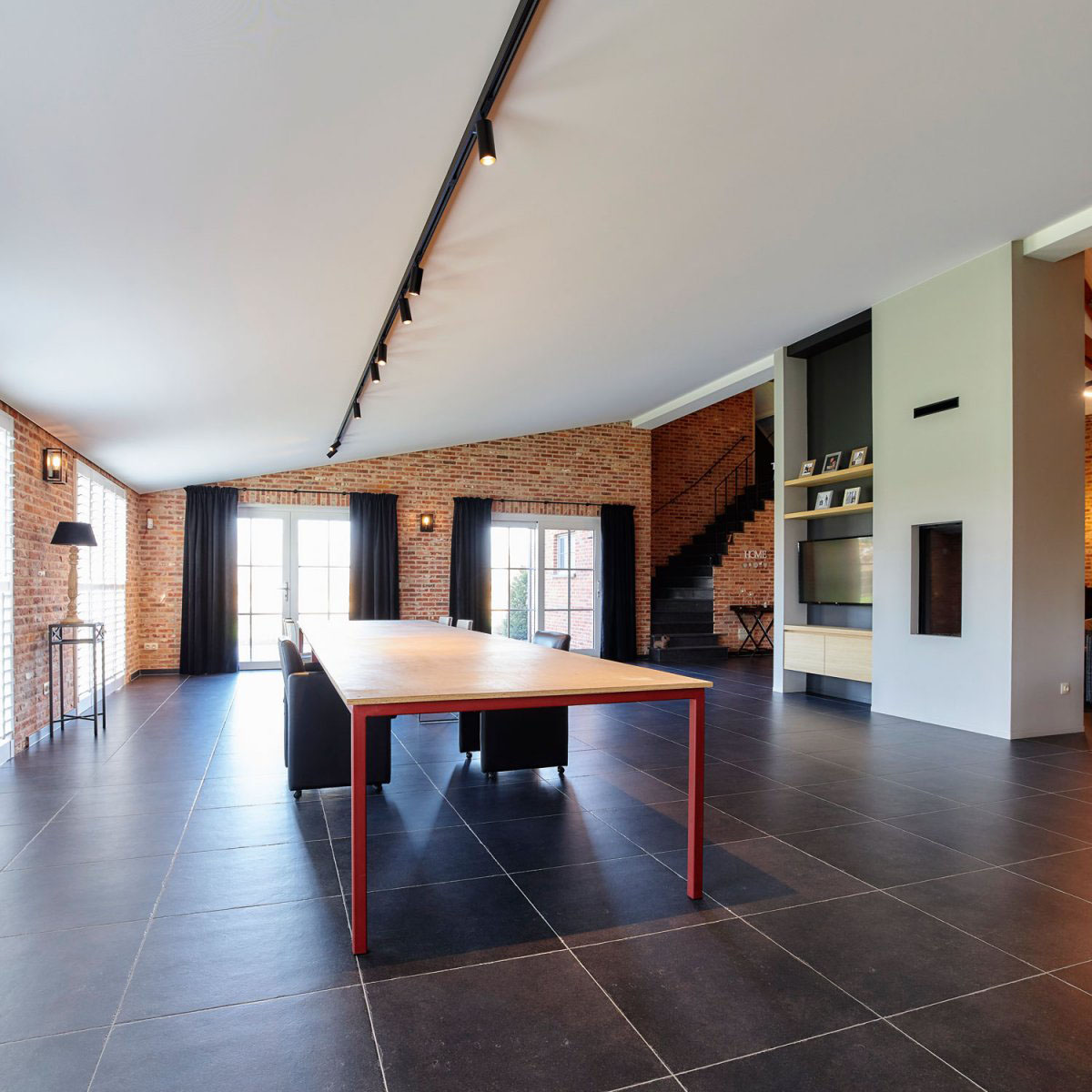 SPY 52 92720 ADM Schienenstrahler, Ø: 5,2 cm, Schwarz, Extra-Warmweiß 2700K, 20° SPY 52 93045 ADM Schienenstrahler, Ø: 5,2 cm, Weiß, Warmweiß 3000K, 45°