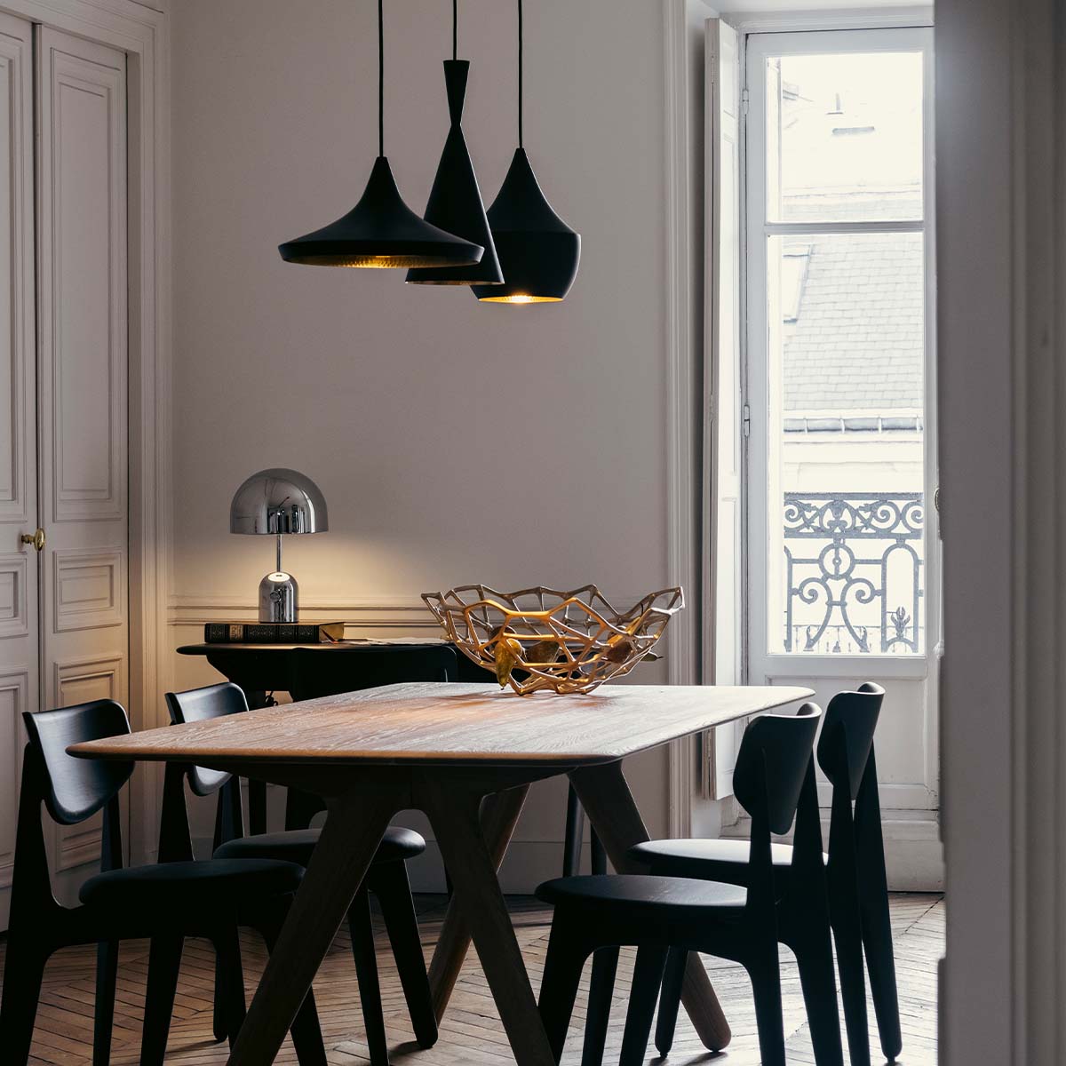 Tom Dixon Beat Trio Linear LED Pendelleuchte, L: 170 cm, Schwarz, 3-flammig Tom Dixon Beat Trio Linear LED Pendelleuchte, L: 170 cm, Schwarz, 3-flammig