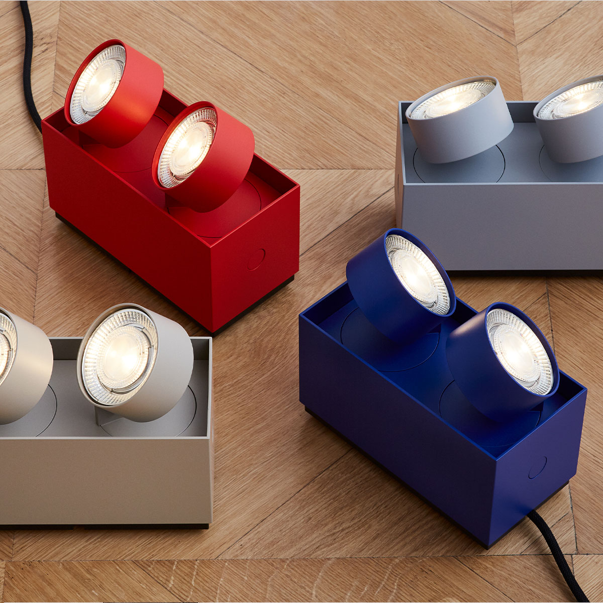 Wittenberg 4.0 Parkett Bodenleuchte wi4-bod-2e-hb, Blau, Warmweiß 3000K, Flood 38°