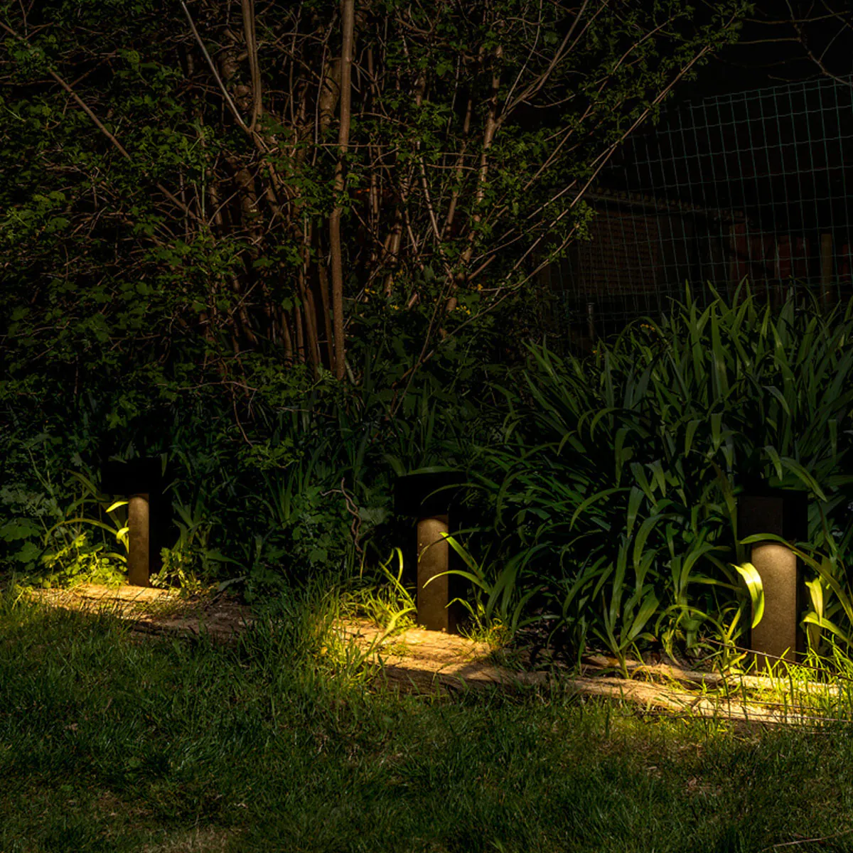 Bernard 350 Pollerleuchte, Textured Grey, 2700K, H: 35 cm Bernard 350 Pollerleuchte, Textured Grey, 2700K, H: 35 cm