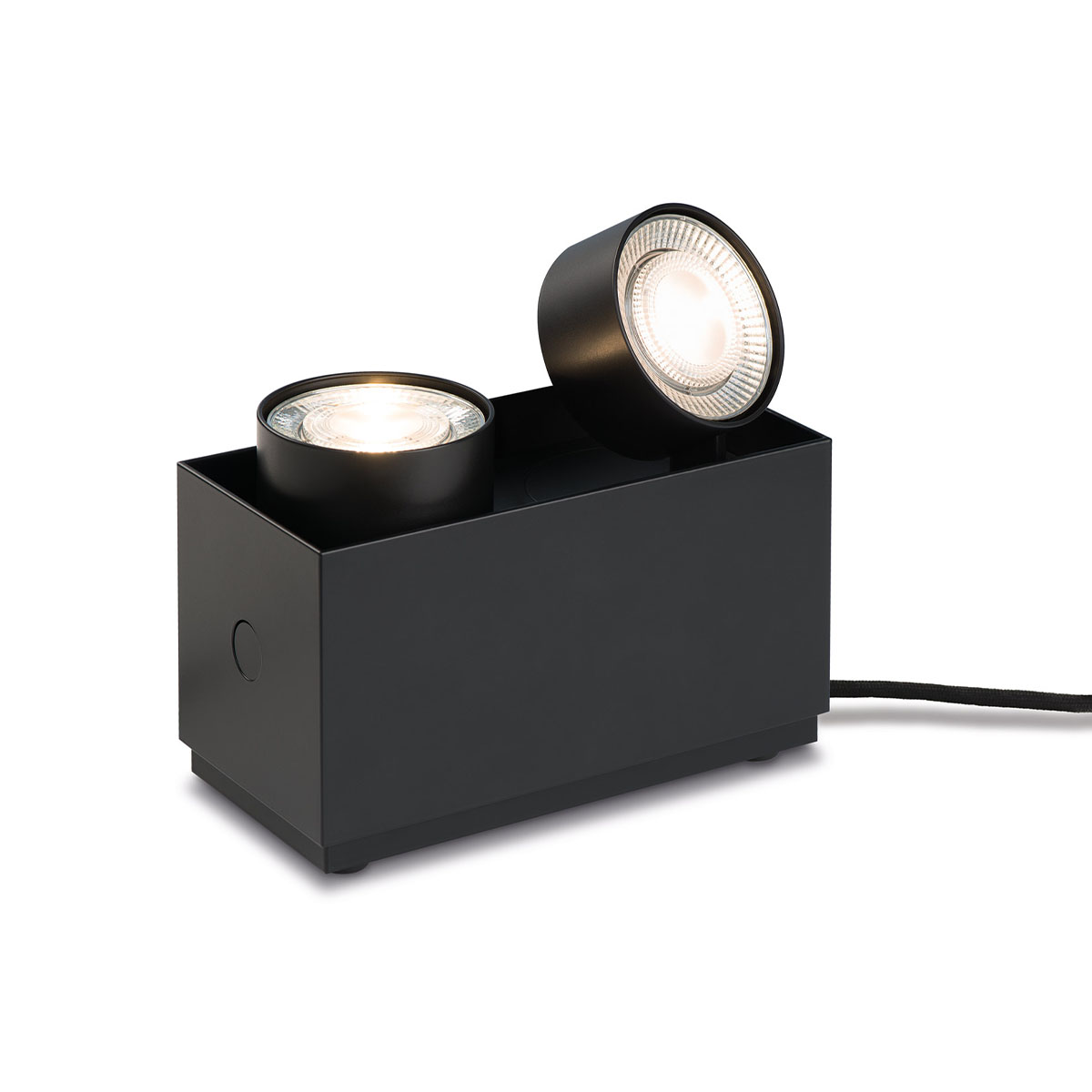Wittenberg 4.0 Parkett Bodenleuchte wi4-bod-2e-hb, Schwarz matt, Extra-Warmweiß 2700K, Spot 12° Wittenberg 4.0 Parkett Bodenleuchte wi4-bod-2e-hb, Schwarz matt, Warmweiß 3000K, Flood 38°